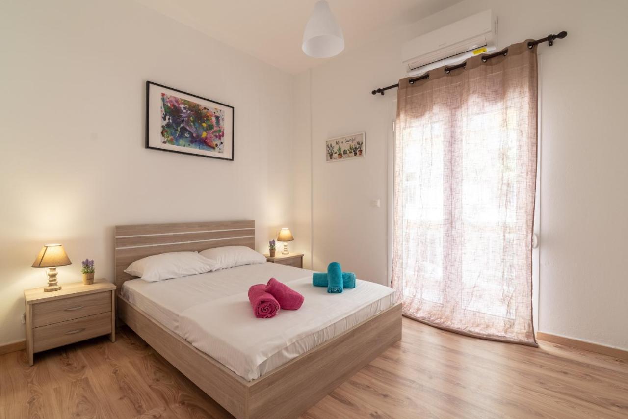 Modern Renovated Apt Next To The Beachfront Heraklion Exteriör bild